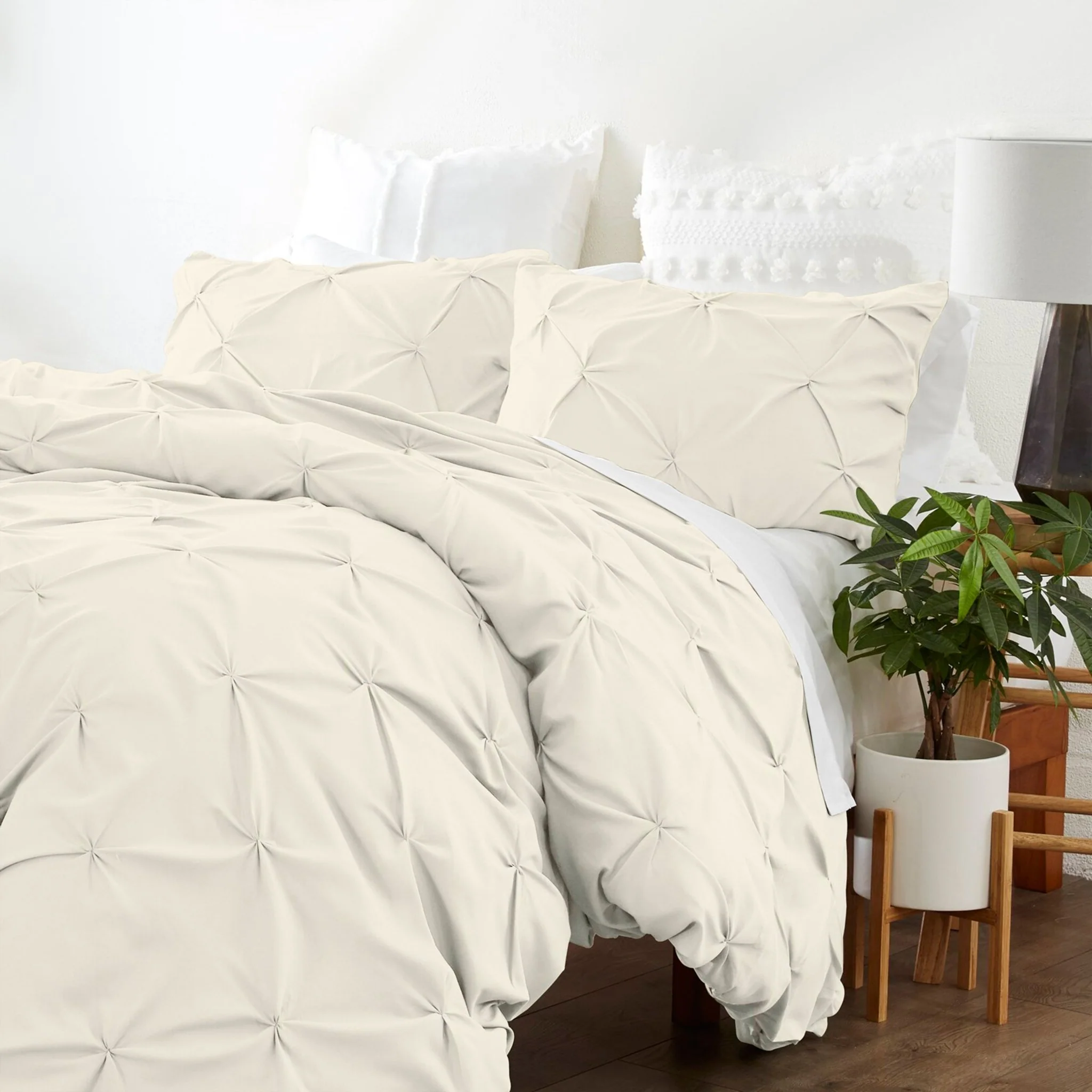 Organic Cotton Pintuck Duvet Set - Image 4